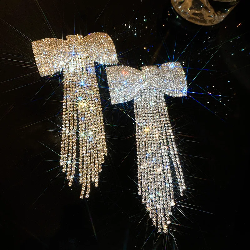 Tie Clip Silver - Spinka do włosów z frędzlami i