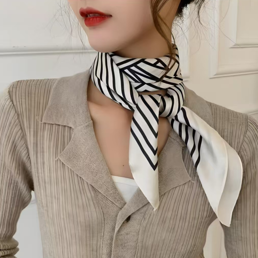 Fashion Square 70cm czarno-bia – Silk Tie Striped recenzja i cena