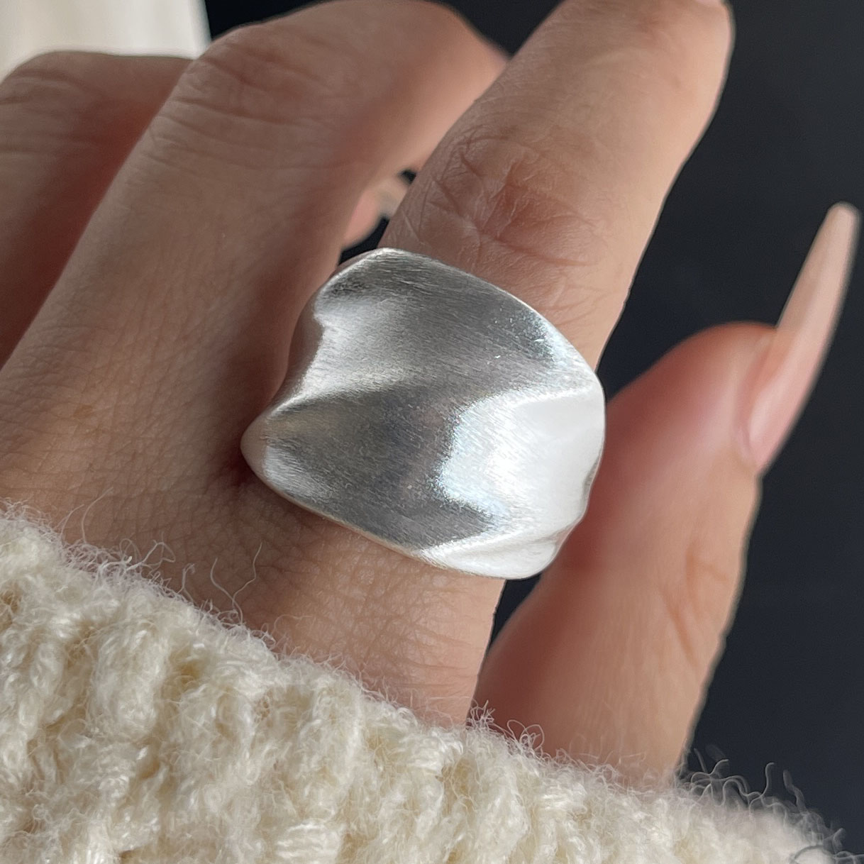 Pierścionki damskie ze srebra  – Tie Clip Silver recenzja i cena