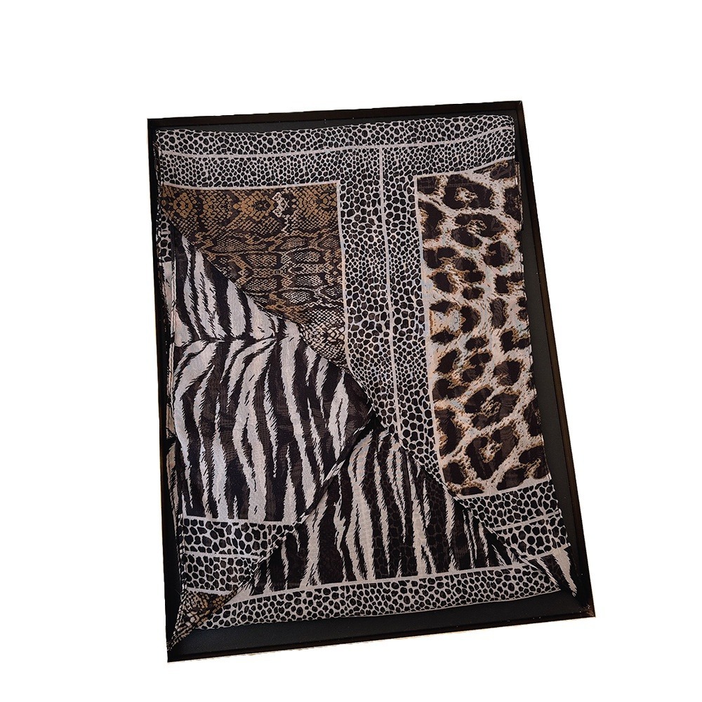 Leopard Small Long Silk Scarf  – Ascot Neck Scarf recenzja i cena