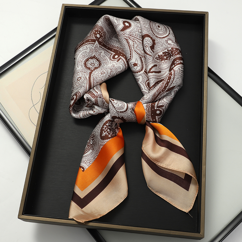 Luksusowa Wiosenna Jedwabna Ap – Silk Tie Striped recenzja i cena