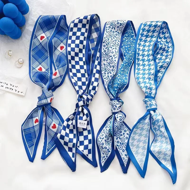 Jedwabna apaszka w kolorze nie – Ascot Neck Scarf recenzja i cena